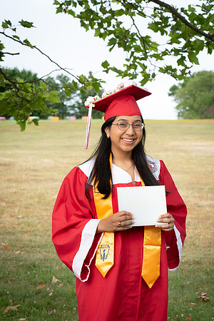 CWRPhoto_CrossGrad-3103