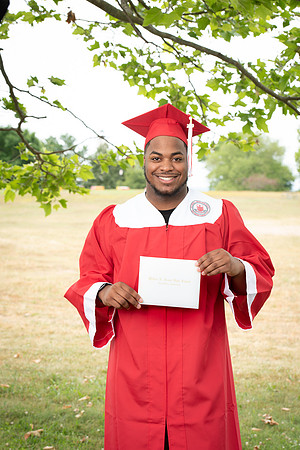 CWRPhoto_CrossGrad-3220