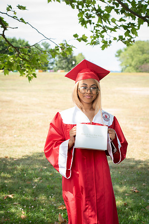 CWRPhoto_CrossGrad-3175