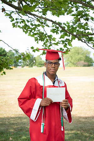 CWRPhoto_CrossGrad-3125