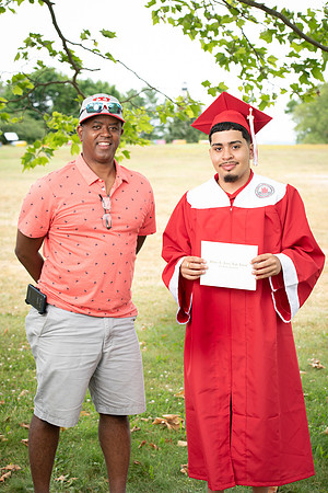 CWRPhoto_CrossGrad-3218