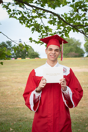 CWRPhoto_CrossGrad-3105