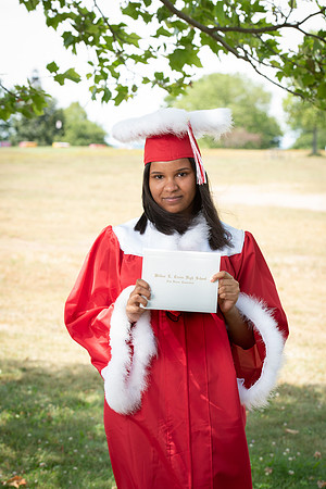 CWRPhoto_CrossGrad-3205