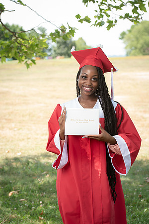 CWRPhoto_CrossGrad-3212