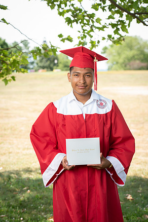 CWRPhoto_CrossGrad-3213