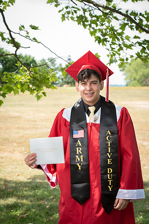 CWRPhoto_CrossGrad-3186
