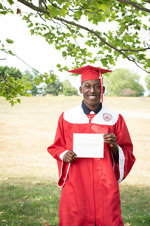 CWRPhoto_CrossGrad-3198
