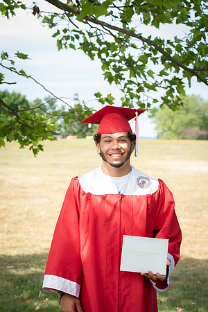 CWRPhoto_CrossGrad-3145