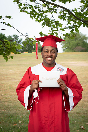 CWRPhoto_CrossGrad-3098