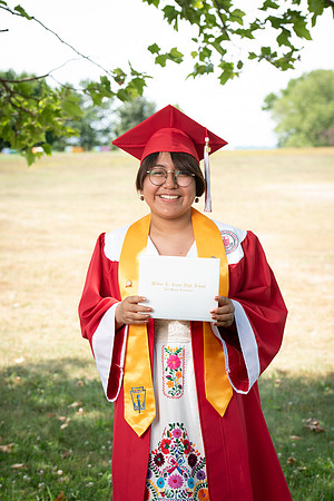 CWRPhoto_CrossGrad-3208