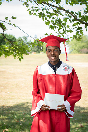 CWRPhoto_CrossGrad-3173