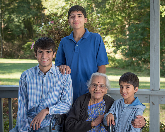 CWRPhotography_Family_Menon_20150927-2461.jpg