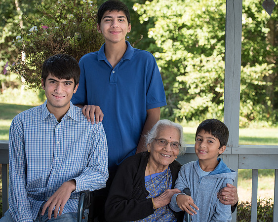 CWRPhotography_Family_Menon_20150927-2464.jpg