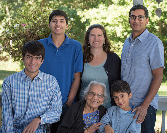 CWRPhotography_Family_Menon_20150927-2466.jpg