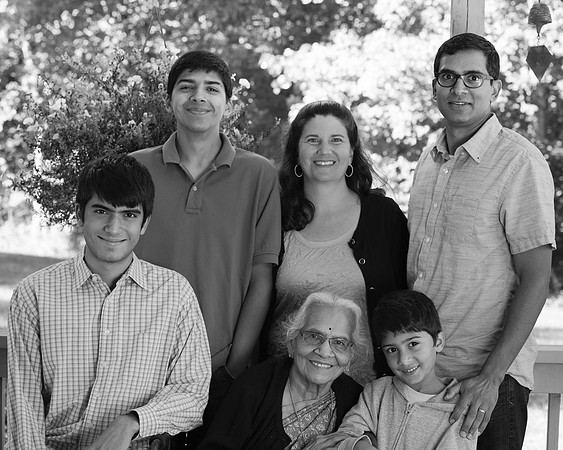 CWRPhotography_Family_Menon_20150927-2468.jpg
