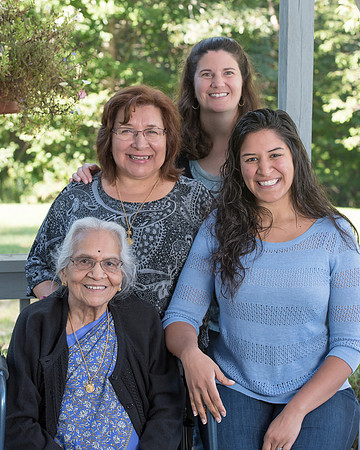 CWRPhotography_Family_Menon_20150927-2477.jpg